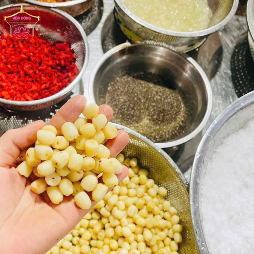 Chè tuyết yến dưỡng nhan